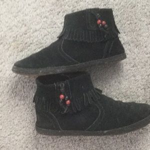 UGG Booties for girls.Size5